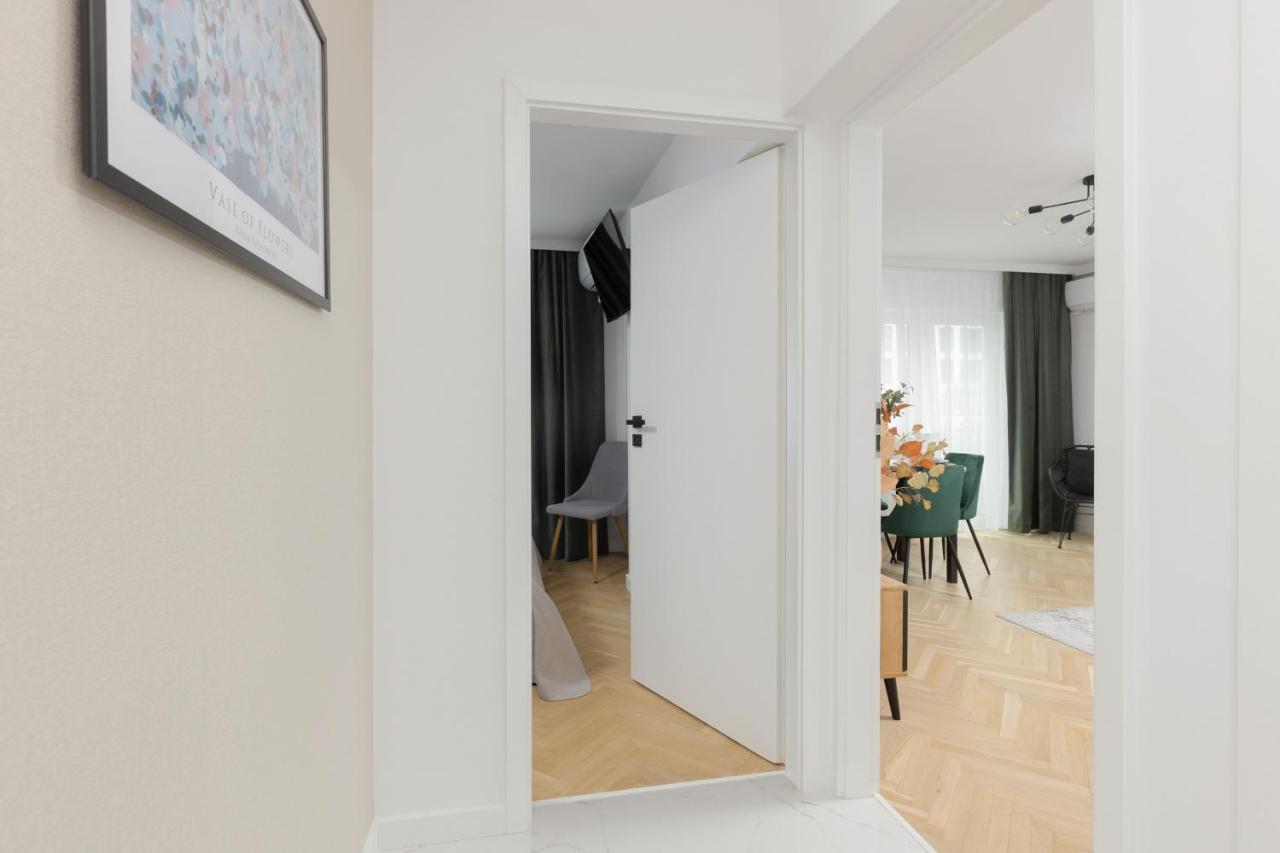 Stylish Apartment Heart Of Warsaw By Noclegi Renters Varsóvia Exterior foto